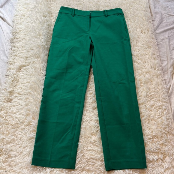 B100. Women’s Green‎ LOFT Pants (4) - Picture 1 of 5